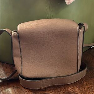 Elegant Brown Crossbody Bag